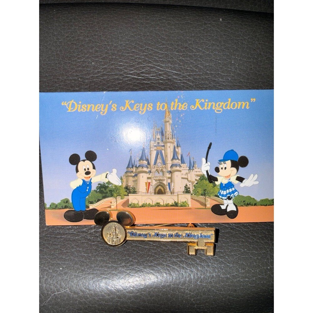 Disney Parks Magic Kingdom Keys to the Kingdom Pin